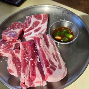 규묵 대표 사진