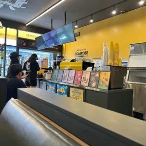 컴포즈커피 리뷰 사진