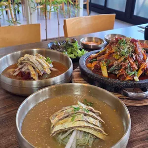 교동면옥 대표 사진