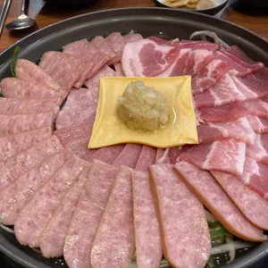 더하고 부대찌개 대표 사진