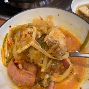 더하고 부대찌개 대표 사진
