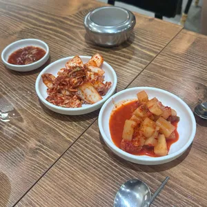 돈복순대국 대표 사진