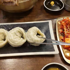 뼈칼집 사진