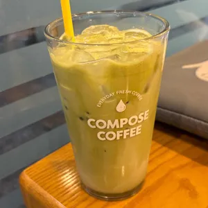 컴포즈커피 사진