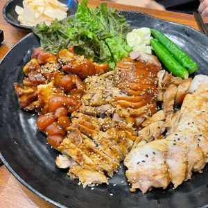 하영족발과보쌈 사진
