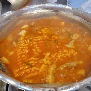 양푼생돼지김치찌개 리뷰 사진