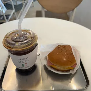 위아커피컴퍼니 사진