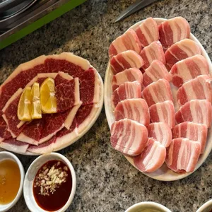 차렷 사진