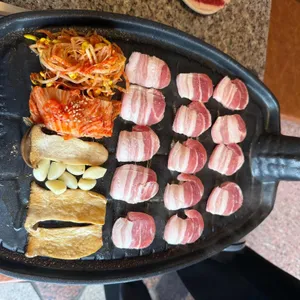 차렷 사진
