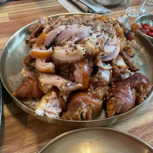 귀한족발 사진