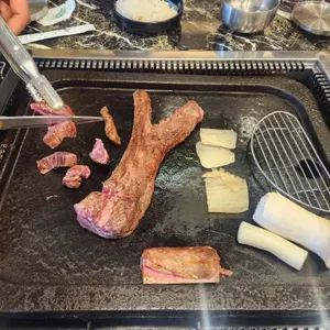 삼돌박이수라육간 사진 2
