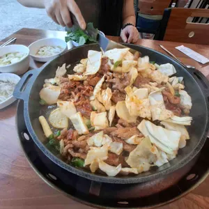 덕이유 사진 1