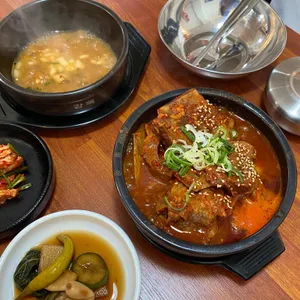 고향소갈비찜 소갈비탕 대표 사진