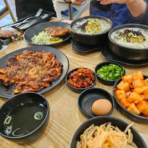 콩사돈 사진