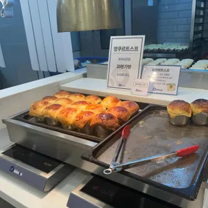 다이닝원 대표 사진