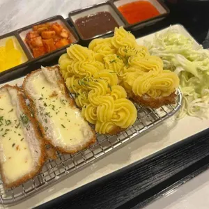 돈카냉면&파스타 대표 사진