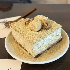 카페 조각 사진 1