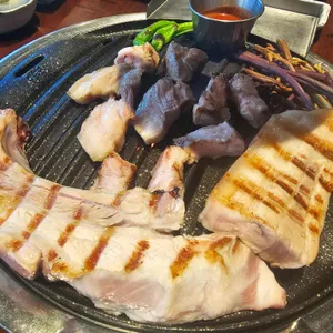 참숯구이 몬트락 사진 2