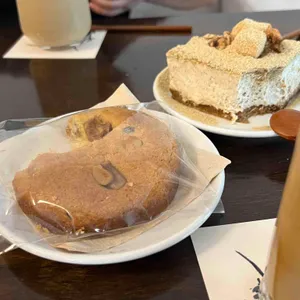 카페 조각 사진 1