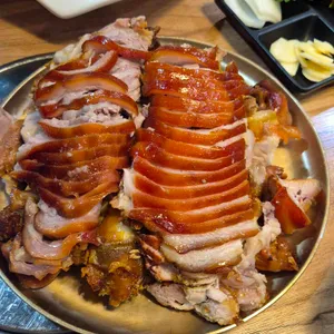 더족발 대표 사진
