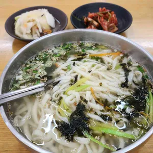 엄마홍두깨칼국수 사진 1