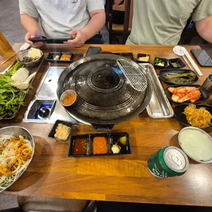 교동솥뚜껑삼겹살 사진