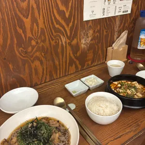 욱동 대표 사진