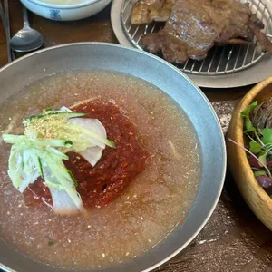이관복 명장 냉면 대표 사진