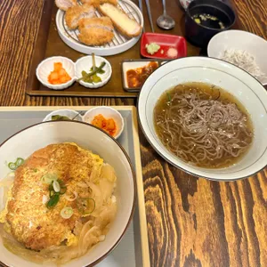 카츠인콘니치 사진