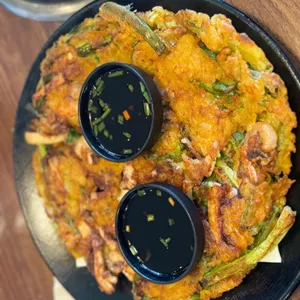 포도밭할머니칼국수 대표 사진