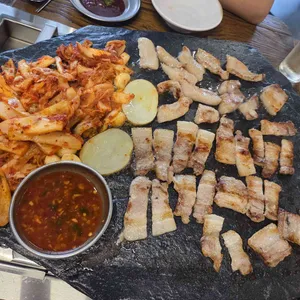 석암생소금구이 사진