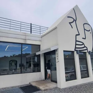 인아웃 리뷰 사진