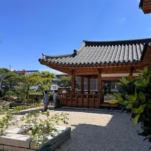 푸른 한옥 사진 2