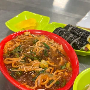 평화족발 대표 사진