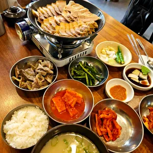 무학골돼지국밥 사진 1