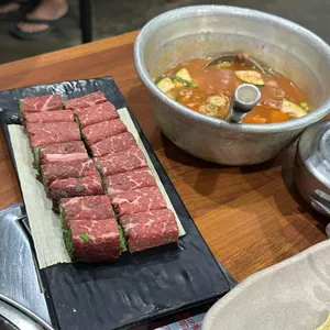 삼고집 사진