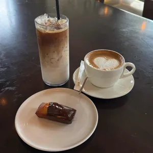 카페 달밤 사진 1