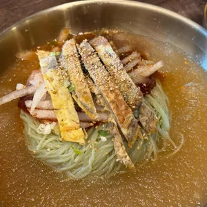 교동면옥 대표 사진