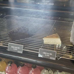 BOSSS 리뷰 사진