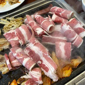 착한돼지 사진 2