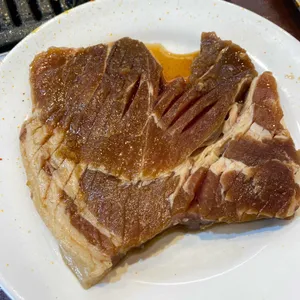 착한돼지 사진