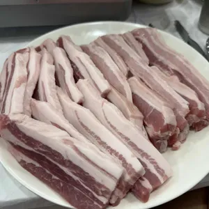 남애항 정육식당 앤 치킨 대표 사진