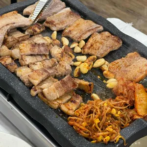 남애항 정육식당 앤 치킨 사진