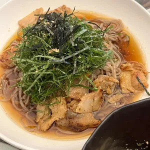 욱동 사진 1