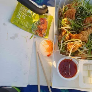 네네치킨 사진