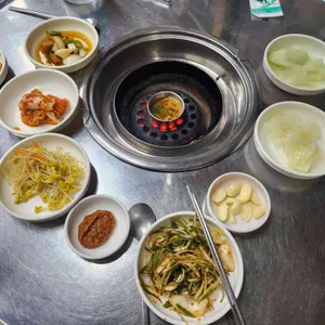 돈사촌 사진