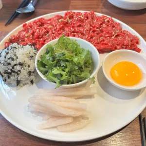 유쾌한접시 사진 1