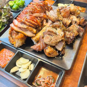 귀한족발 사진