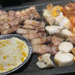 꿀삼겹 사진