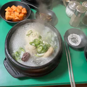 한방정통삼계탕 대표 사진